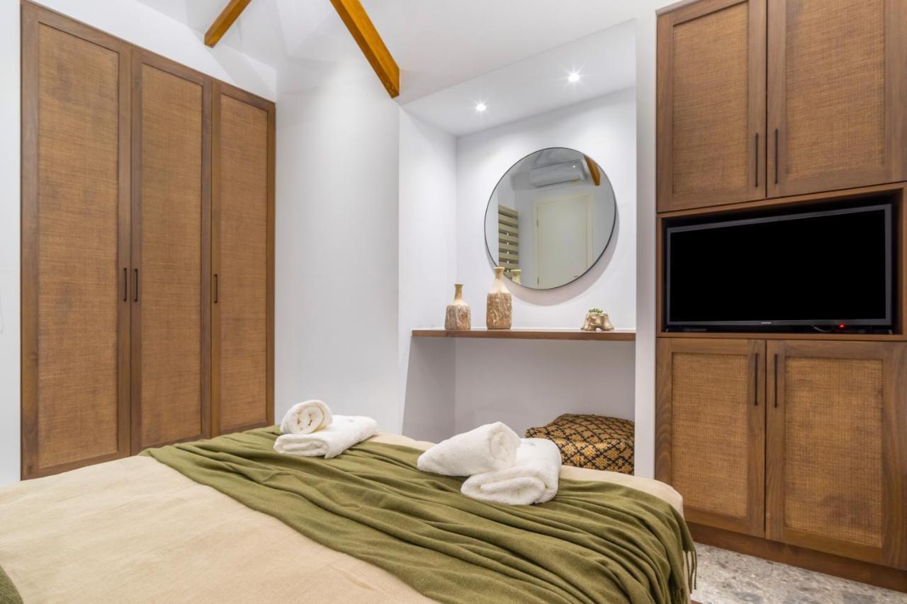 Wave, An Idyllic Seafront Suite By Nirousuites Kokkini Hani Экстерьер фото
